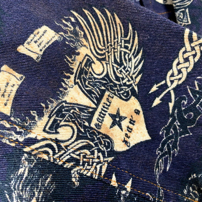 【現状渡し品】【メンズ】 GAULTIER JEAN'S ゴルチェジーンズ TATTOO GRAPHIC PRINT SHORT TRUCKER JACKET タトゥー グラフィック プリント ショート トラッカージャケット 日本製 168-250223-as-16-izu サイズ：48 カラー：ネイビー系 万代Net店