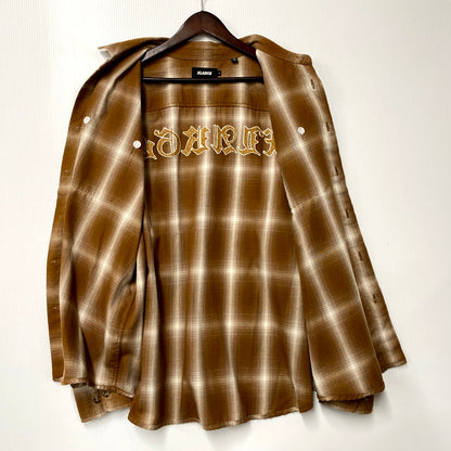 【中古品】【メンズ】 XLARGE エクストララージ 101213014002 PATCHED FLANNEL SHIRT パッチドフランネルシャツ トップス 長袖 142-250302-ma-17-izu サイズ：L カラー：茶 万代Net店