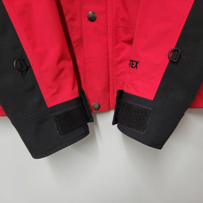 【中古品】【メンズ】 Supreme シュプリーム × THE NORTH FACE ザノースフェイス ARC LOGO MOUNTAIN PARKA NF0A3VMM アーチ ロゴ マウンテンパーカー ジャケット アウター 149-250708-as-15-izu サイズ：M カラー：レッド×ブラック 万代Net店