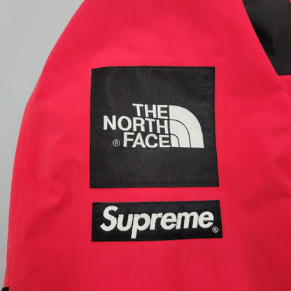 【中古品】【メンズ】 Supreme シュプリーム × THE NORTH FACE ザノースフェイス ARC LOGO MOUNTAIN PARKA NF0A3VMM アーチ ロゴ マウンテンパーカー ジャケット アウター 149-250708-as-15-izu サイズ：M カラー：レッド×ブラック 万代Net店