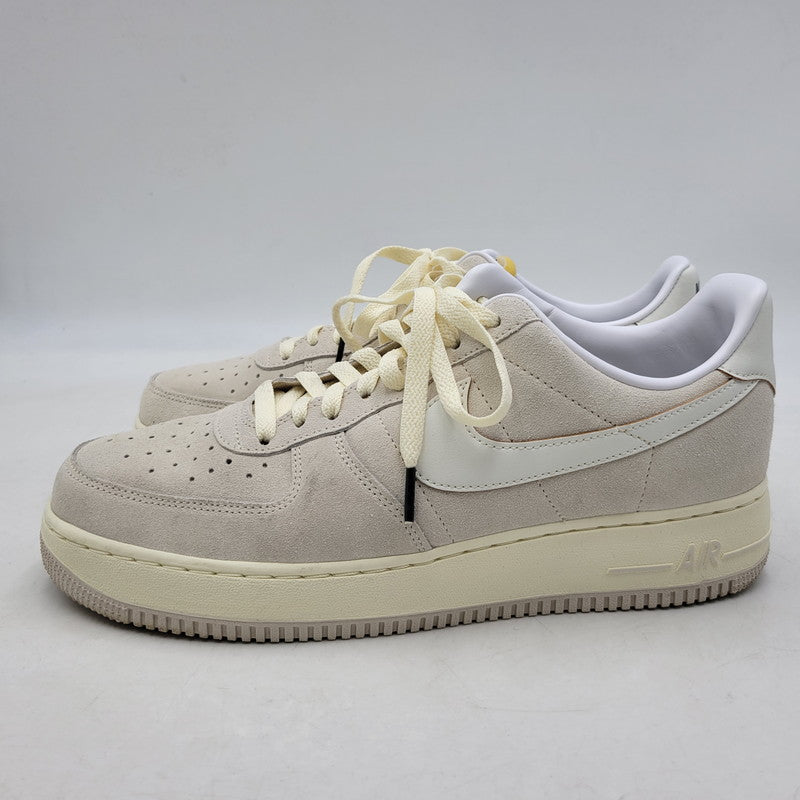 【中古品】【メンズ】 NIKE ナイキ AIR FORCE 1 '07 FQ8077‐104 エア フォース 1 '07 スニーカー シューズ 靴 160-250227-as-41-izu サイズ：28cm カラー：LT OREWOOD BRN/SAIL-COCONUT MILK 万代Net店