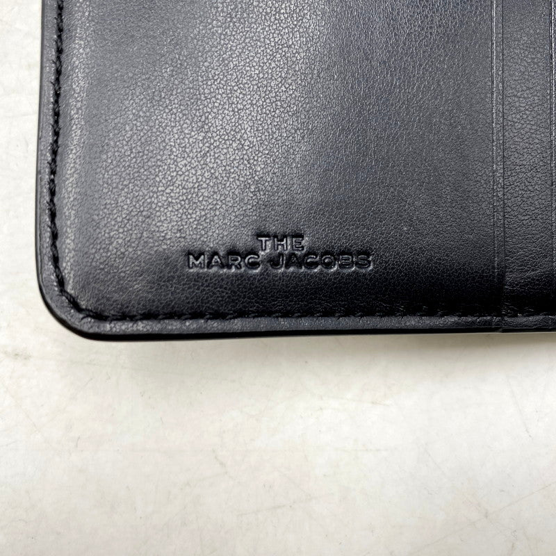 【中古品】【メンズ/レディース】 MARC JACOBS マークジェイコブス M0017142 001 二つ折り長財布 ロングウォレット 200-250228-ma-16-izu カラー：黒 万代Net店