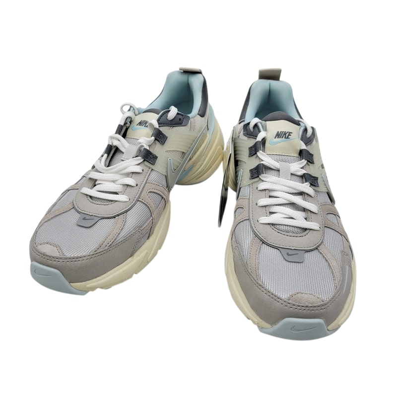 【中古美品】【メンズ】 NIKE ナイキ WMNS V2K RUN FZ3596-072 ウィメンズ V2K ラン スニーカー シューズ 靴 160-250303-as-19-izu サイズ：28.5cm カラー：LIGHT BONE/LIGHT IRON ORE/SMOKE GREY 万代Net店