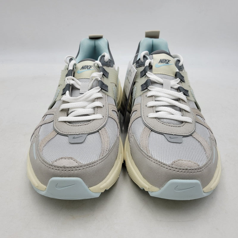 【中古美品】【メンズ】 NIKE ナイキ WMNS V2K RUN FZ3596-072 ウィメンズ V2K ラン スニーカー シューズ 靴 160-250303-as-19-izu サイズ：28.5cm カラー：LIGHT BONE/LIGHT IRON ORE/SMOKE GREY 万代Net店