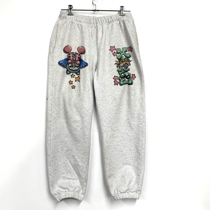 【中古品】【メンズ】  X-LARGE エクストララージ 101244031016 PAINTING SWEAT PANTS "ASH" ペインティング スウェット パンツ  アッシュ ボトムス パンツ 153-250307-ya-09-izu サイズ：XL カラー：グレ－ 万代Net店