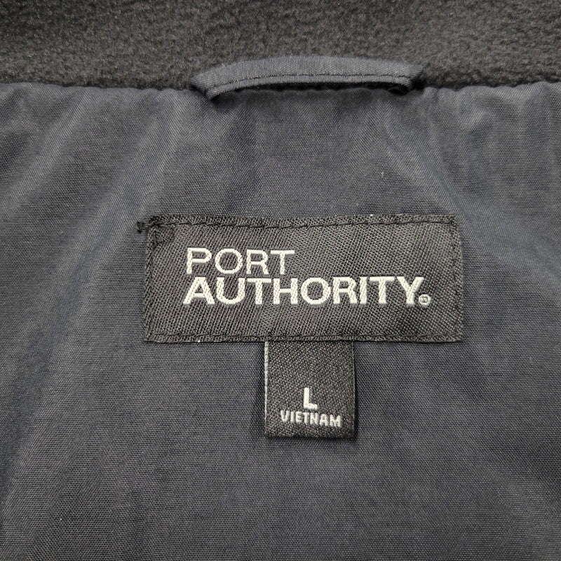 【中古美品】【メンズ】  PORT AUTHORITY 700FILL SHELLED ZIP-UP JACKET ポートオーソリティ ジップアップ ジャケット ロゴ 刺繍 アウター 142-250306-ay-03-izu サイズ：L カラー：ブラック 万代Net店