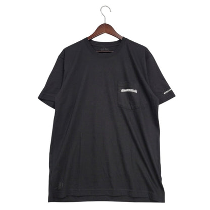 【中古美品】【メンズ】 CHROME HEARTS クロムハーツ SS T-SHIRT ショートスリーブ Tシャツ ロゴ ポケット 半袖 トップス 190-250316-as-26-izu サイズ：L カラー：ブラック 万代Net店