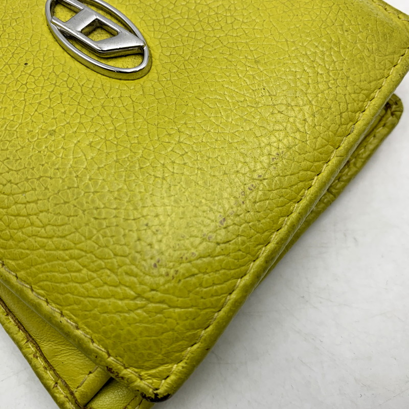 【現状渡し品】【メンズ/レディース】 DIESEL ディーゼル WALLET ウォレット 二つ折り財布 201-250322-as-02-izu カラー：イエロー系 万代Net店