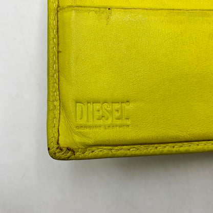 【現状渡し品】【メンズ/レディース】 DIESEL ディーゼル WALLET ウォレット 二つ折り財布 201-250322-as-02-izu カラー：イエロー系 万代Net店