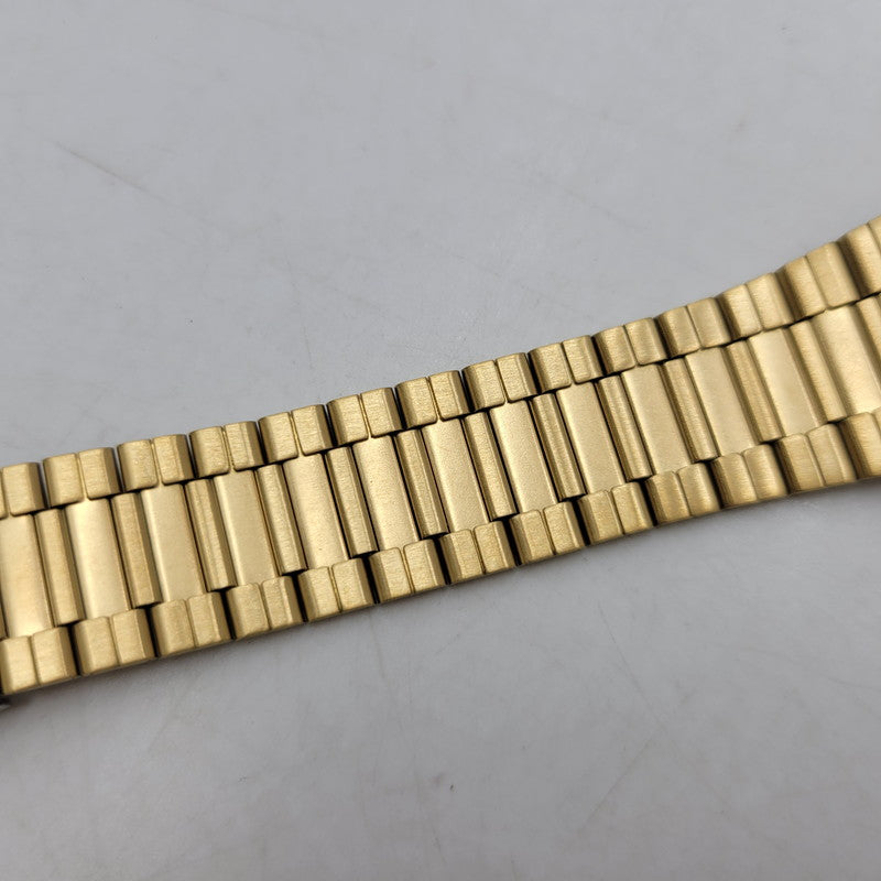 【中古美品】【メンズ/レディース】 CASIO カシオ A120WEG-9A 腕時計 199-260529-as-11-izu サイズ：40.7 × 33.5 × 9.4 mm カラー：ゴールド 万代Net店