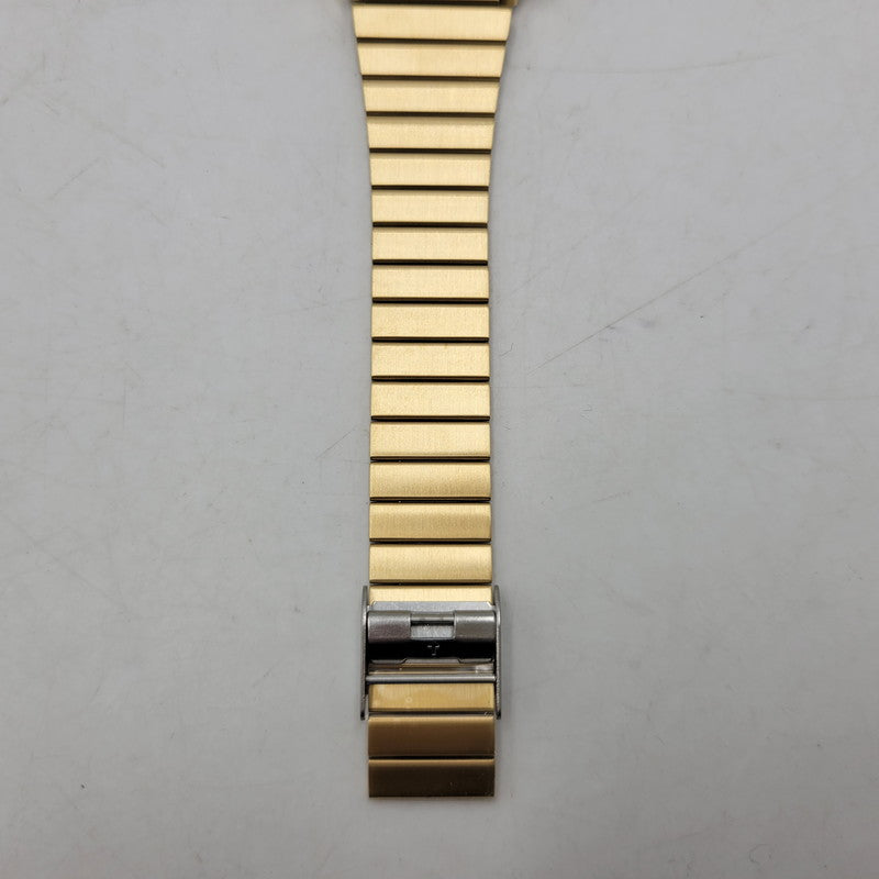【中古美品】【メンズ/レディース】 CASIO カシオ A120WEG-9A 腕時計 199-260529-as-11-izu サイズ：40.7 × 33.5 × 9.4 mm カラー：ゴールド 万代Net店