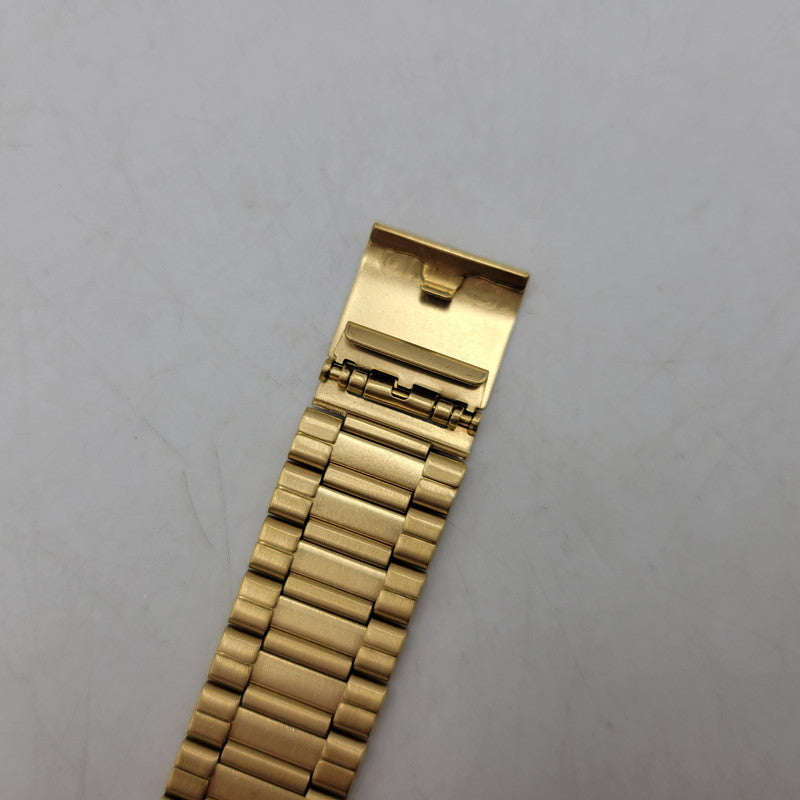 【中古美品】【メンズ/レディース】 CASIO カシオ A120WEG-9A 腕時計 199-260529-as-11-izu サイズ：40.7 × 33.5 × 9.4 mm カラー：ゴールド 万代Net店
