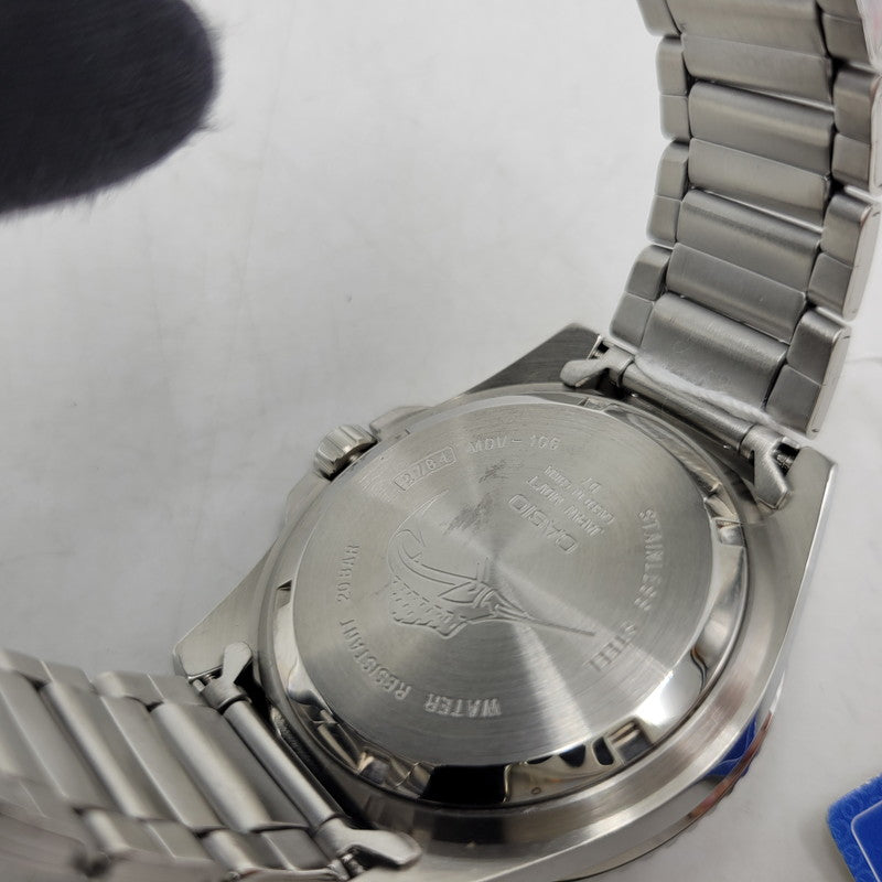 【中古美品】【メンズ/レディース】 CASIO カシオ MDV-106DD-1A1V 腕時計 199-260527-as-16-izu サイズ：48.5 × 44.2 × 12.1 mm カラー：ブラック×シルバー 万代Net店