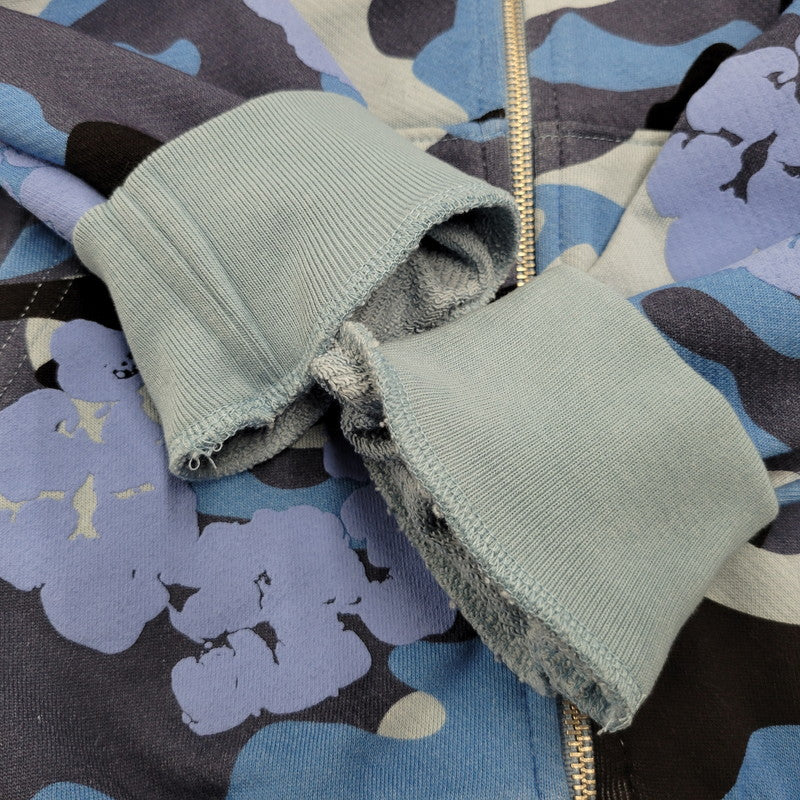 【中古美品】【メンズ】 DENIM TEARS デニムティアーズ BLUE CAMO COTTON WREATH ZIP HOODIE ブルー カモ コットン リース ジップ フーディー パーカー 長袖 トップス 142-250416-as-17-izu サイズ：L カラー：ブルー系 万代Net店