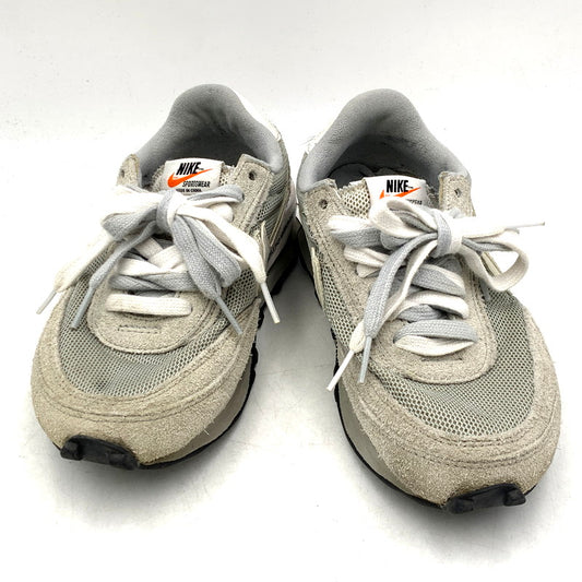 【現状渡し品】【レディース】 NIKE ナイキ × FRAGMENT フラグメント × SACAI サカイ LD WAFFLE/SF DH2684-001 LD ワッフル トリプルコラボ スニーカー シューズ 靴 166-250403-ay-04-izu サイズ：23cm カラー：LT SMOKE GREY/WHITE-BLACK 万代Net店