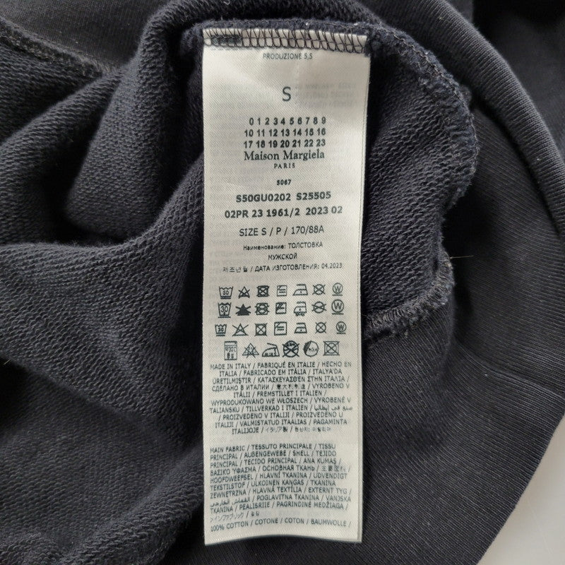 【中古品】【メンズ】 MAISON MARGIELA メゾン マルジェラ OVERSIZE LOGO HOODIE CALENDAR GRAPHICS S50GU0202 S25505 オーバーサイズ ロゴ フーディー カレンダーグラフィック パーカー 長袖 トップス 141-250402-as-02-izu サイズ：S カラー：ブラック 万代Net店