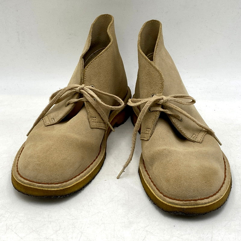 【中古品】【メンズ/レディース】 Clarks クラークス DESERT BOOTS 26107881 60916348 デザートブーツ シューズ 靴 164-250412-as-34-izu サイズ：UK7 カラー：ベージュ 万代Net店
