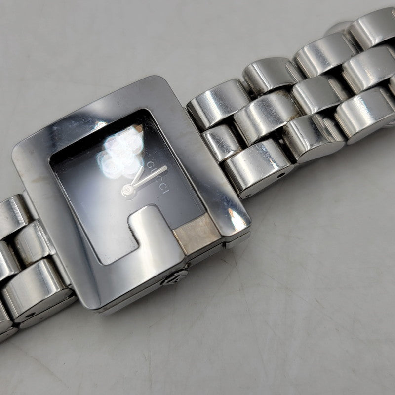 【中古品】【メンズ/レディース】 GUCCI グッチ SQUARE G QUARTZ 3600L スクエアG クォーツ 黒文字盤 腕時計 197-250711-as-05-izu カラー：ブラック×シルバー 万代Net店