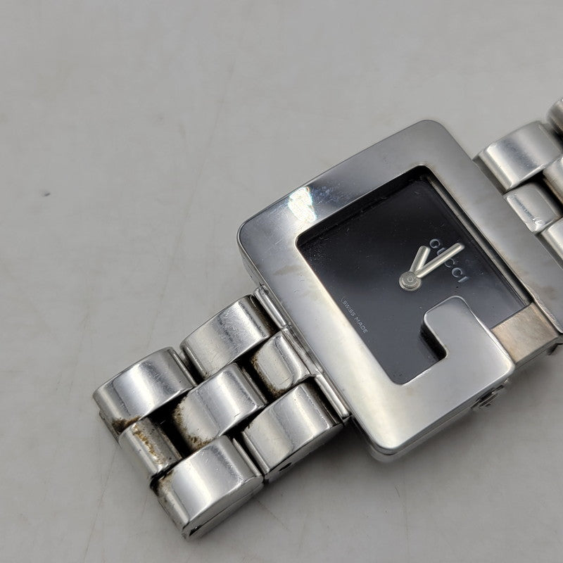 【中古品】【メンズ/レディース】 GUCCI グッチ SQUARE G QUARTZ 3600L スクエアG クォーツ 黒文字盤 腕時計 197-250711-as-05-izu カラー：ブラック×シルバー 万代Net店