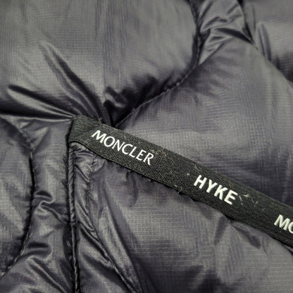 【中古品】【メンズ】 MONCLER モンクレール × HYKE ハイク LANGUARD GIUBBOTTO NYLON HOODED COAT G209K1C00004 ナイロン フーデッド コート アウター 141-250423-as-01-izu サイズ：2 カラー：ブラック 万代Net店