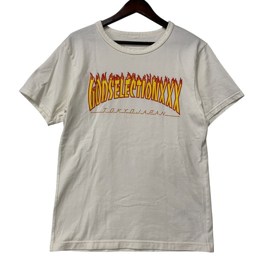 【中古品】【メンズ】 GOD SELECTION XXX ゴッドセレクション FIRE CENTER LOGO TEE ロゴ Tシャツ トップス 半袖 142-250716-rk-08-izu サイズ：M カラー：ホワイト 万代Net店