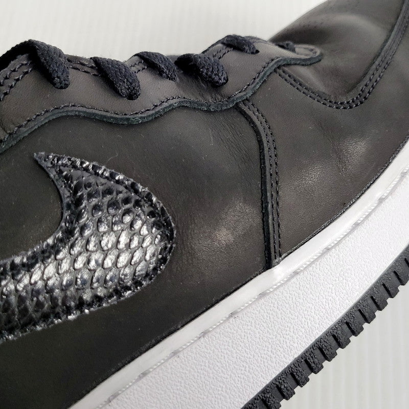 【中古品】【メンズ】 NIKE ナイキ × STUSSY ステューシー AIR FORCE 1 '07 MID SP DJ7840-001 エア フォース 1 '07 ミッド SP スニーカー シューズ 靴 160-250506-as-07-izu サイズ：28cm カラー：BLACK/BLACK-BLACK 万代Net店