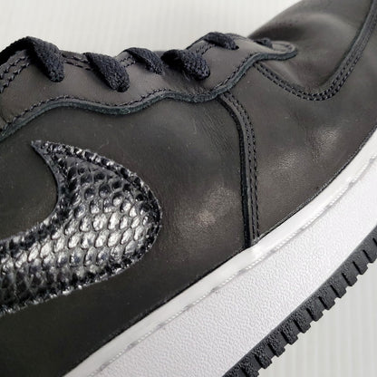 【中古品】【メンズ】 NIKE ナイキ × STUSSY ステューシー AIR FORCE 1 '07 MID SP DJ7840-001 エア フォース 1 '07 ミッド SP スニーカー シューズ 靴 160-250506-as-07-izu サイズ：28cm カラー：BLACK/BLACK-BLACK 万代Net店