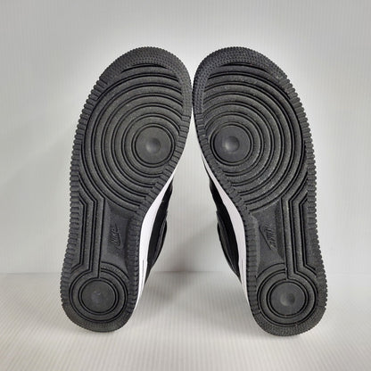 【中古品】【メンズ】 NIKE ナイキ × STUSSY ステューシー AIR FORCE 1 '07 MID SP DJ7840-001 エア フォース 1 '07 ミッド SP スニーカー シューズ 靴 160-250506-as-07-izu サイズ：28cm カラー：BLACK/BLACK-BLACK 万代Net店