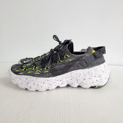 【中古美品】【メンズ】 NIKE ナイキ SPACE HIPPIE 04 CZ6398-010 スペース ヒッピー 04 スニーカー シューズ 靴 160-250508-as-04-izu サイズ：28cm カラー：BLACK/BLACK-VOLT-WHITE 万代Net店