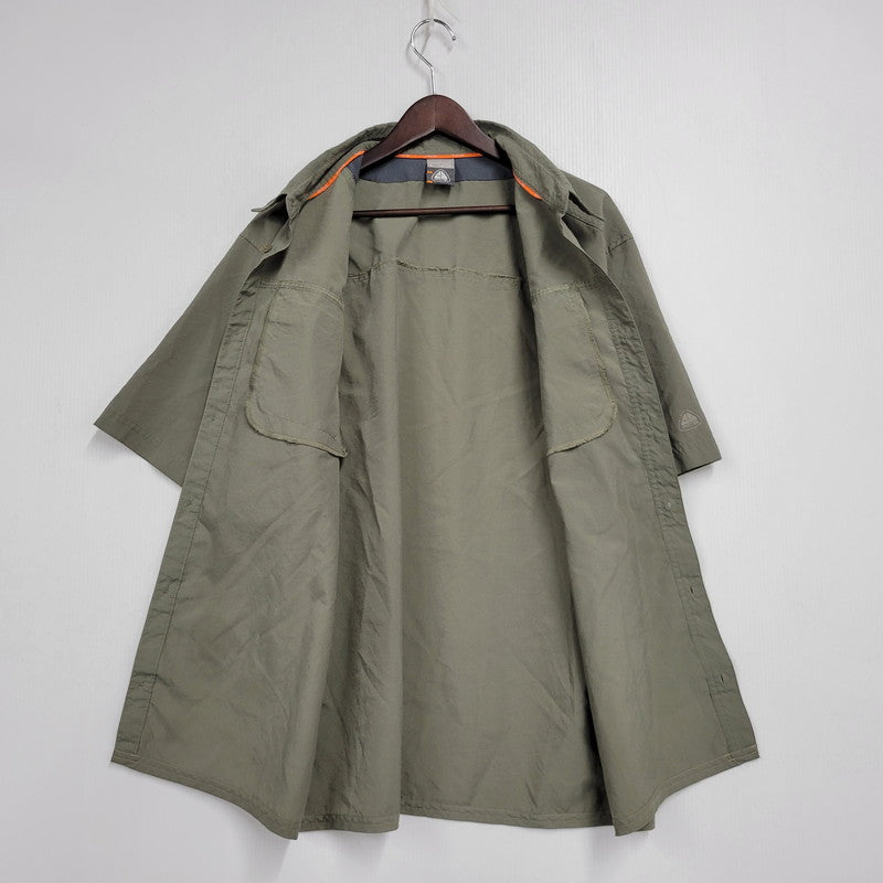 【中古品】【メンズ】 NIKE ACG ナイキ エーシージー SS SHIRT ショートスリーブ シャツ 半袖 トップス 146-250524-as-21-izu サイズ：L カラー：カーキ系 万代Net店