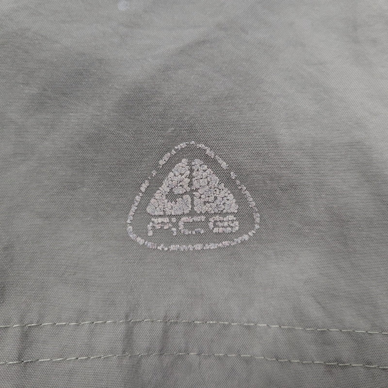 【中古品】【メンズ】 NIKE ACG ナイキ エーシージー SS SHIRT ショートスリーブ シャツ 半袖 トップス 146-250524-as-21-izu サイズ：L カラー：カーキ系 万代Net店
