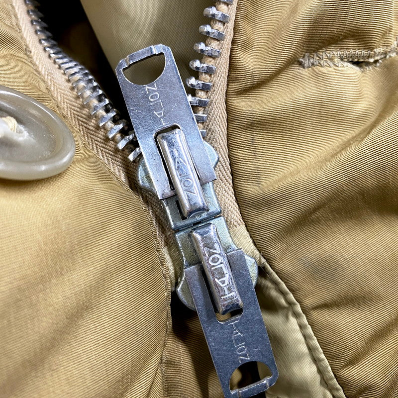 【現状渡し品】【メンズ】 WOOLRICH ウールリッチ ARCTIC PARKA アークティックパーカ ダウンジャケット 白タグ TALON ZIP アウター 146-250513-ay-03-izu カラー：ブラウン系 万代Net店