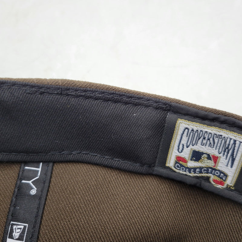 【中古品】【メンズ/レディース】 NEW ERA ニューエラ CLEVELAND INDIANS MLB WAHOO CUSTOM 59FIFTY CAP クリーブランド・ガーディアンズ ワフー酋長 BBキャップ ロゴ 刺繍 帽子 服飾雑貨 185-250516-ay-05-izu サイズ：8(63.5cm) カラー：ブラウン×ピンク 万代Net店