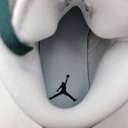 【中古美品】【レディース】 NIKE ナイキ WMNS AIR JORDAN 1 MID BQ6472-133 ウィメンズ エア ジョーダン 1 ミッド スニーカー シューズ 靴 166-250518-as-03-izu サイズ：24.5cm カラー：WHITE/OXIDIZED GREEN-SAIL 万代Net店