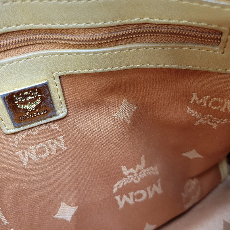 【現状渡し品】【メンズ/レディース】 MCM エム・シー・エム VISETOS STUDS BACKPACK MMK2AVE01 ヴィセトス スタッズ バックパック リュック バッグ カバン 鞄 180-250520-as-13-izu カラー：ブラウン 万代Net店