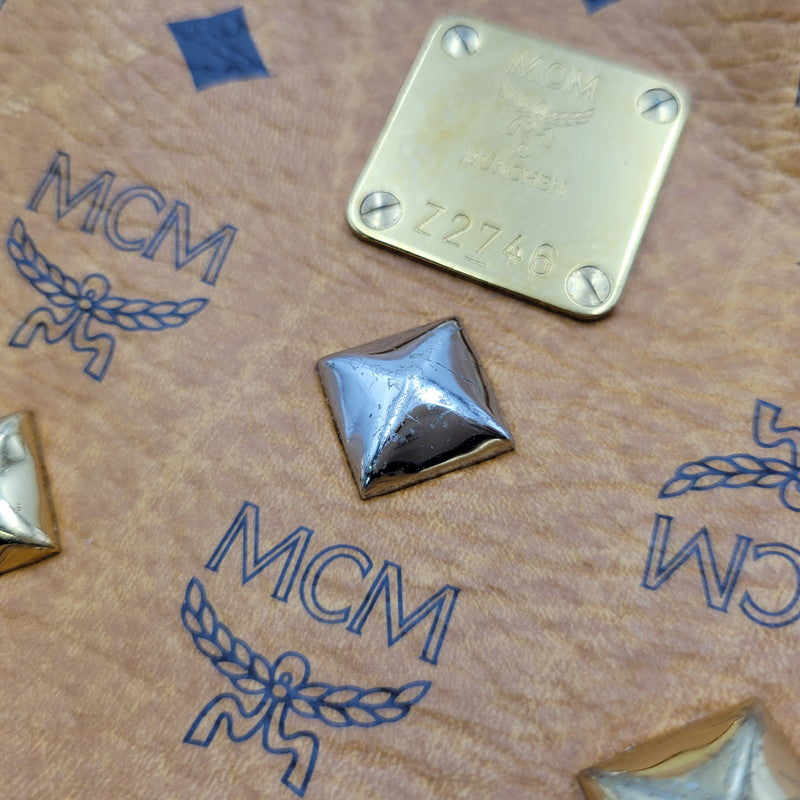 【現状渡し品】【メンズ/レディース】 MCM エム・シー・エム VISETOS STUDS BACKPACK MMK2AVE01 ヴィセトス スタッズ バックパック リュック バッグ カバン 鞄 180-250520-as-13-izu カラー：ブラウン 万代Net店