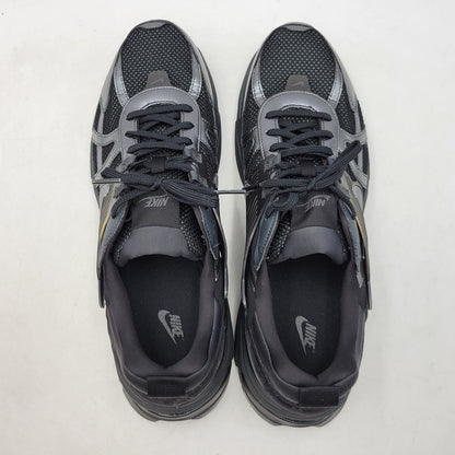 【中古美品】【メンズ】 NIKE ナイキ V2K RUN HJ4497-001 V2K ラン スニーカー シューズ 靴 160-250614-as-22-izu サイズ：33cm カラー：BLACK/DK SMOKE GREY-ANTHRACITE 万代Net店