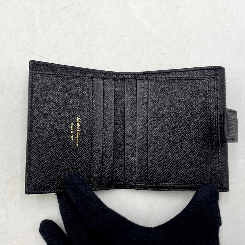 【中古美品】【レディース】 Salvatore Ferragamo サルヴァトーレフェラガモ 22 A926/257 ヴァラリボン 二つ折り財布 ウォレット 181-250610-as-17-izu カラー：ブラック 万代Net店