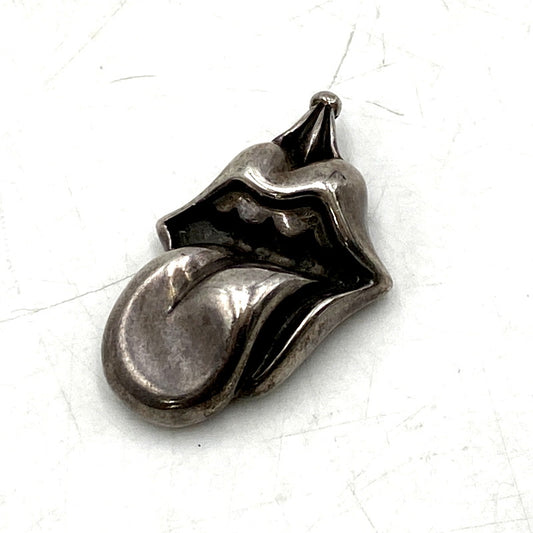 【中古品】【メンズ/レディース】 CHROME HEARTS クロムハーツ 925 LIPS&TONGUE CHARM PENDANT TOP リップ&タン チャーム ペンダントトップ アクセサリー 190-250610-as-08-izu カラー：シルバー 万代Net店