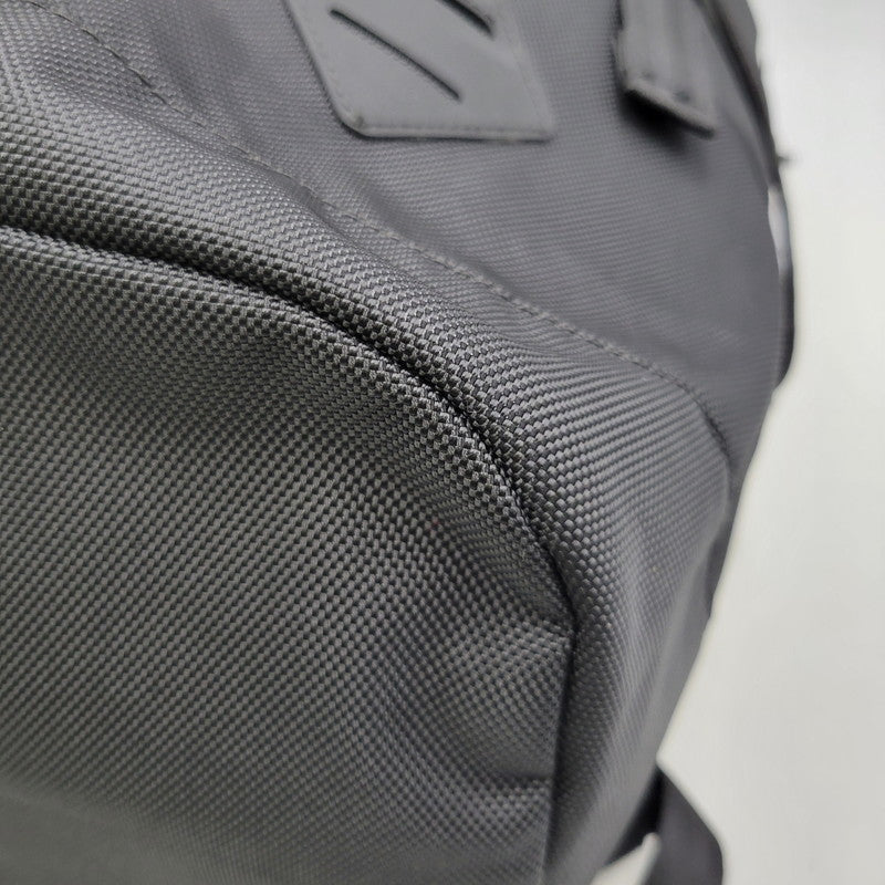 【中古品】【メンズ/レディース】 NEW ERA ニューエラ LOGO BACKPACK ロゴ バックパック リュック バッグ カバン 鞄 188-250615-as-24-izu カラー：ブラック 万代Net店