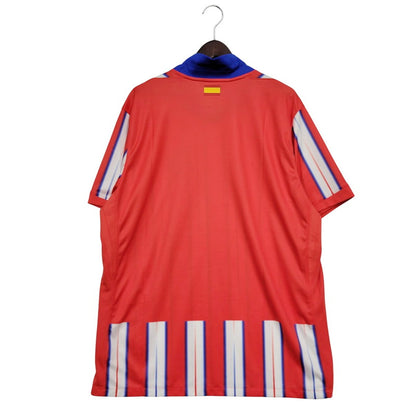 【中古品】【メンズ】 NIKE ナイキ ATLETICO DE MADRID 24-25 HOME SS UNIFORM FN8790-406 アトレティコ マドリード ホーム レプリカ ユニフォーム 半袖 ロゴ プリント トップス 148-250615-ay-05-izu サイズ：XL カラー：マルチ 万代Net店