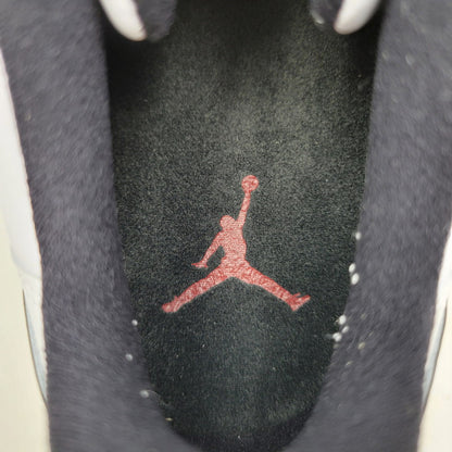 【中古品】【メンズ】 NIKE ナイキ AIR JORDAN 11 RETRO LOW AV2187-160 エアジョーダン 11 レトロ ロー スニーカー シューズ 靴 160-250615-as-05-izu サイズ：27cm カラー：WHITE/UNIVERSITY RED-BLACK 万代Net店