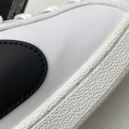 【中古美品】【メンズ/レディース】 NIKE ナイキ COURT ROYALE SL 844802-100 コート ロイヤル SL スニーカー シューズ 靴 160-250618-as-17-izu サイズ：25.5cm カラー：WHITE/BLACK 万代Net店