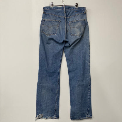 【現状渡し品】【メンズ】 Levi's リーバイス 刻印6 SMALL-E スモール-E 不均等V バックポケット 裾チェーン 黒カン 赤耳 501 DENIM PANTS デニム パンツ ズボン ボトムス 157-250617-ya-05-izu サイズ：34×36 カラー：ライトインディゴ 万代Net店