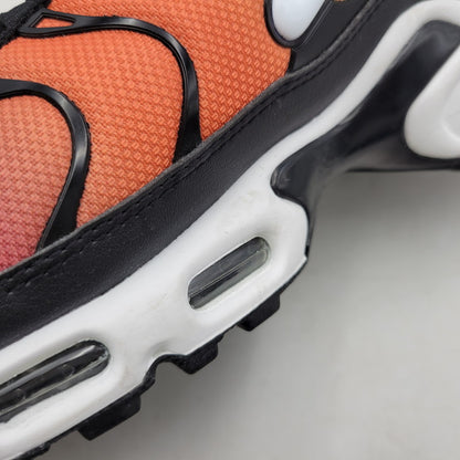 【中古品】【メンズ】 NIKE ナイキ W AIR MAX PLUS DZ3670-001 ウィメンズ エア マックス プラス スニーカー シューズ 靴 160-250619-as-04-izu サイズ：28cm カラー：BLACK/WHITE-VIOTECH-TEAM RED 万代Net店