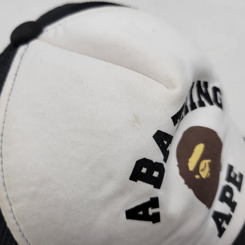 【中古品】【メンズ/レディース】 A BATHING APE アベイシングエイプ MESH CAP 001CPI251001M メッシュキャップ 帽子 185-250618-as-32-izu サイズ：F カラー：ブラック×ホワイト 万代Net店