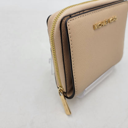 【中古美品】【レディース】 Michael Kors マイケルコース JET SET TRAVEL MD ZA SNAP WALLET LEATHER 35T0GTVD6L ジェットセットトラベル スナップ ウォレット レザー 財布 200-250705-as-05-izu カラー：ベージュ 万代Net店