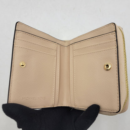 【中古美品】【レディース】 Michael Kors マイケルコース JET SET TRAVEL MD ZA SNAP WALLET LEATHER 35T0GTVD6L ジェットセットトラベル スナップ ウォレット レザー 財布 200-250705-as-05-izu カラー：ベージュ 万代Net店