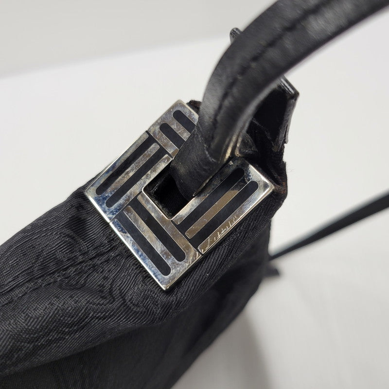 【中古品】【レディース】 PAISLEY ONE SHOULDER BAG BLACK エトロ ペイズリー ワン ショルダー バッグ ブラック ショルダーバッグ 鞄 カバン 188-250716-km-06-izu カラー：ブラック 万代Net店