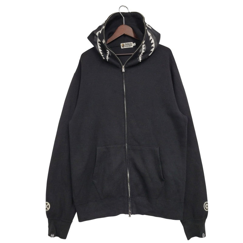【中古品】【メンズ】 A BATHING APE アベイシングエイプ × BOUNTY HUNTER バウンティーハンター SHARK FULL ZIP HOODIE 001ZPD231921X シャーク フルジップ フーディー パーカー 長袖 トップス 142-250713-as-06-izu サイズ：XL カラー：ブラック 万代Net店